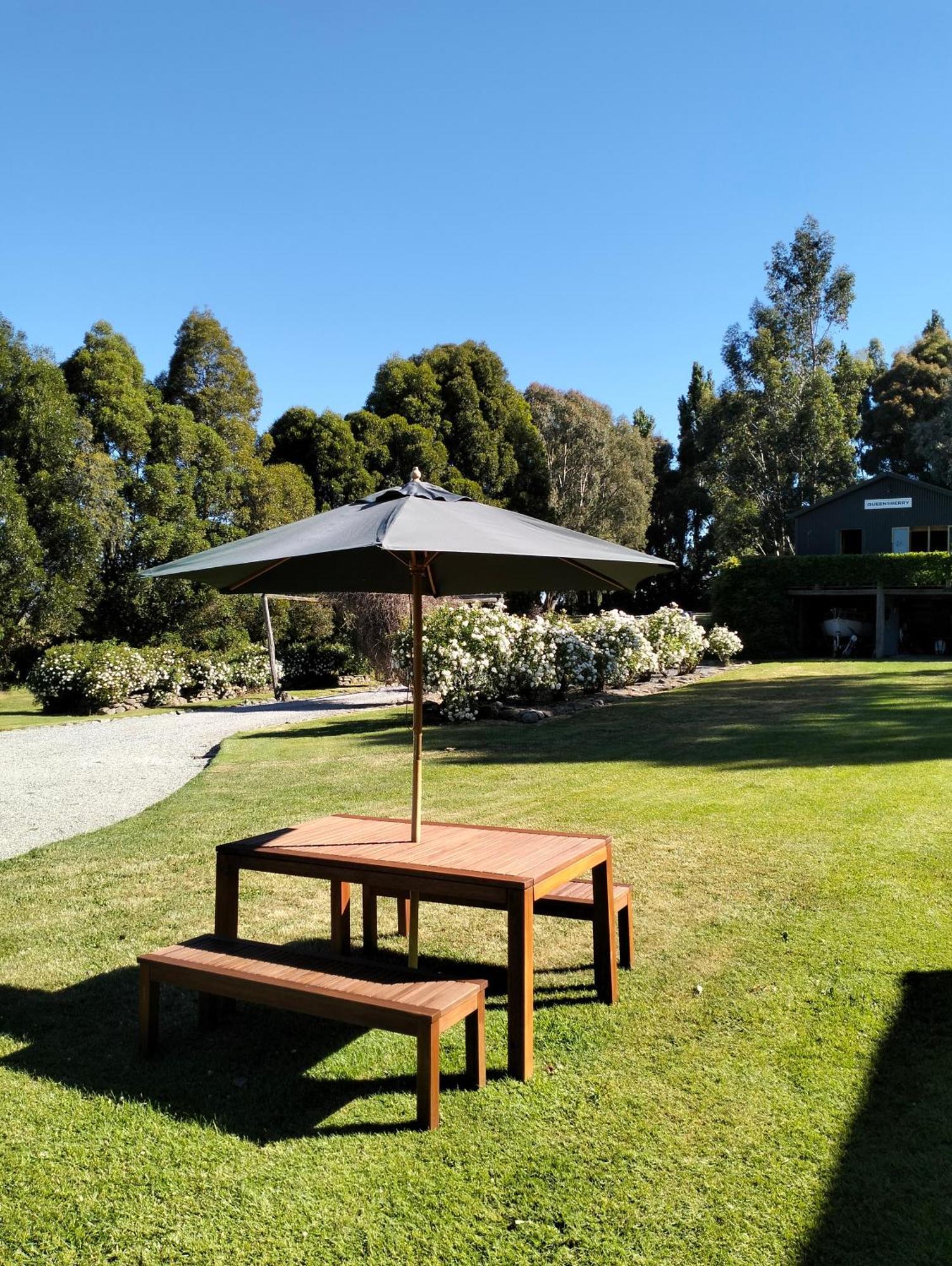 Queensberry Inn Exterior photo
