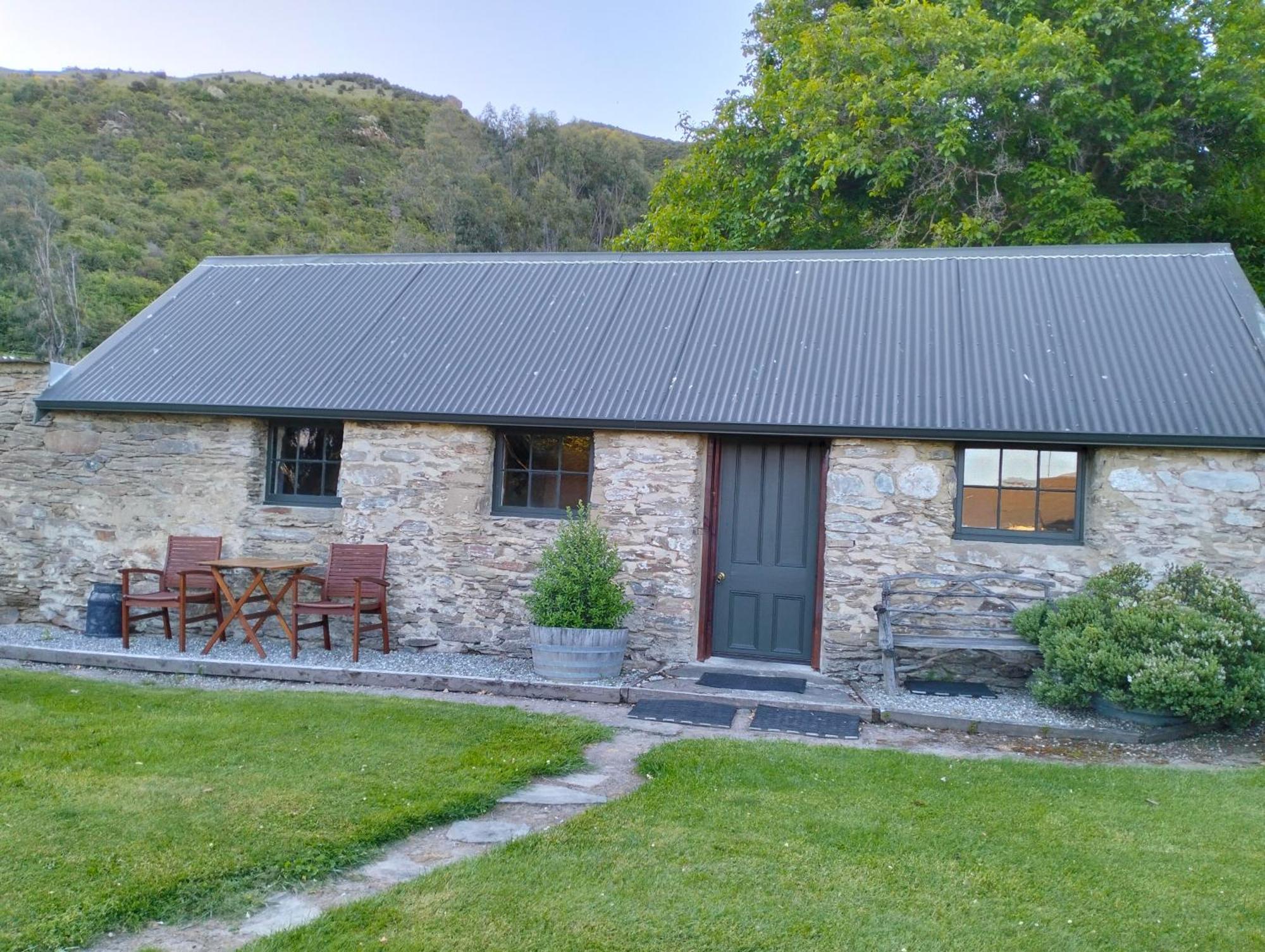Queensberry Inn Exterior photo